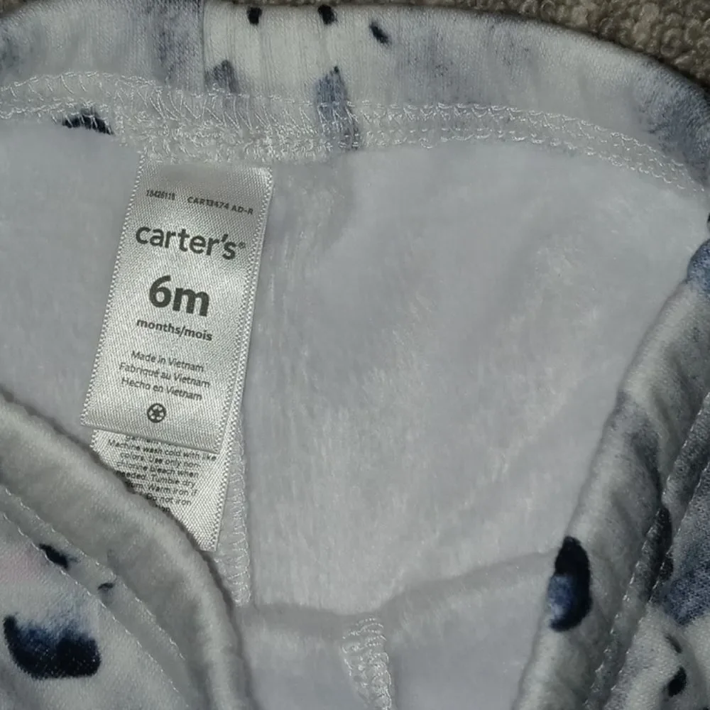 Carter's jogger size 6m